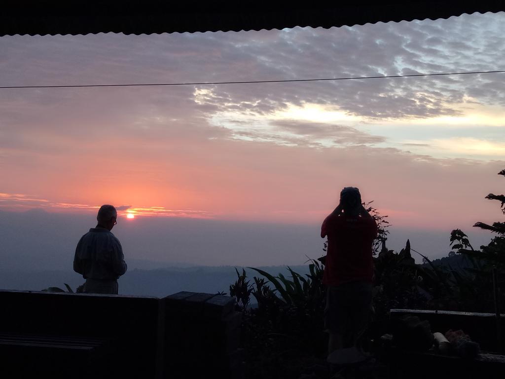 Puri Sunset Homestay Munduk  Luaran gambar